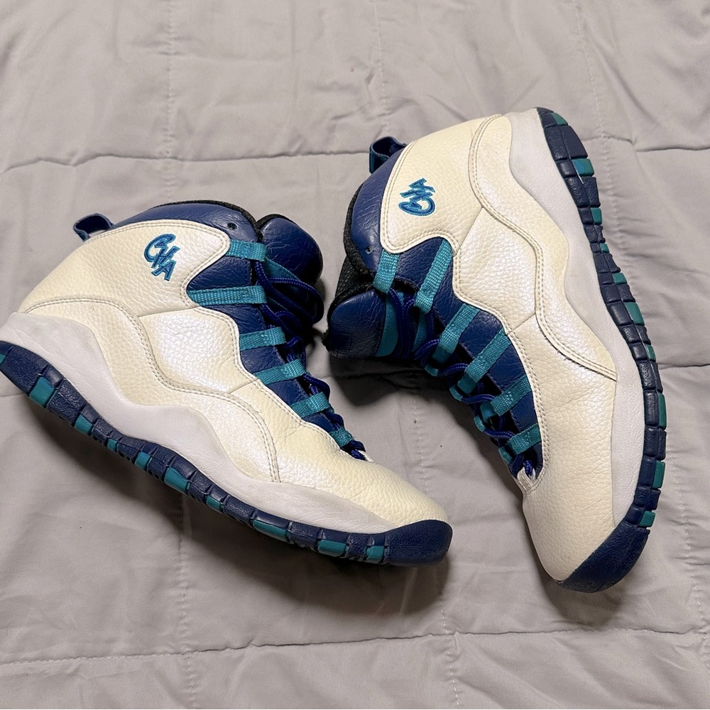 Jordan's 10 retro "Charlotte Hornets" 6.5y